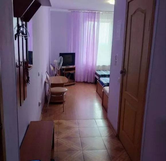 Retkeilymaja готель стефанія