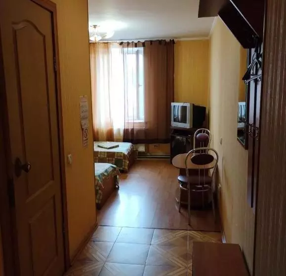 Retkeilymaja готель стефанія