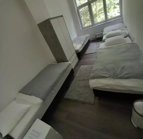 Retkeilymaja Márianosztrai Zarándokszálláshely