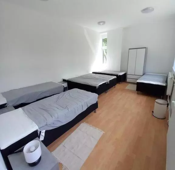 Retkeilymaja Márianosztrai Zarándokszálláshely