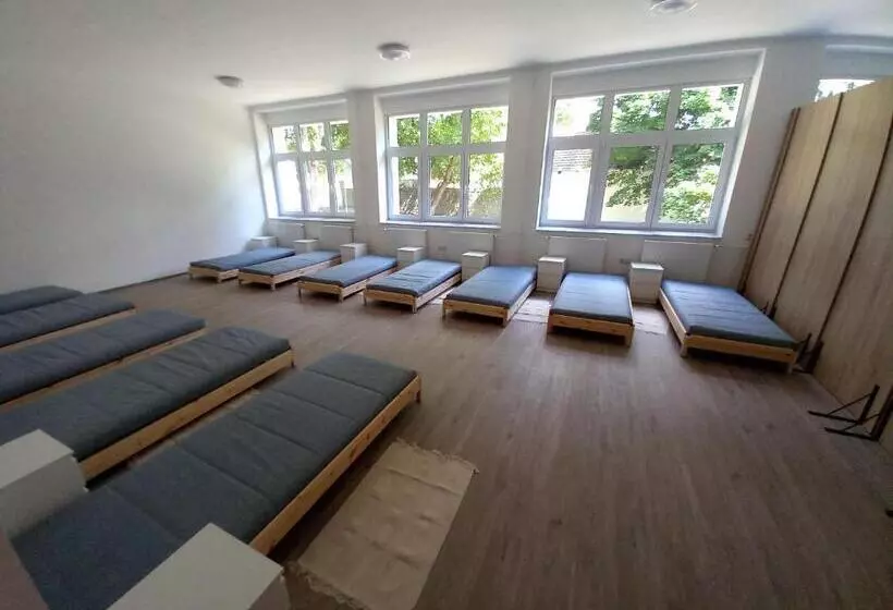 Retkeilymaja Márianosztrai Zarándokszálláshely