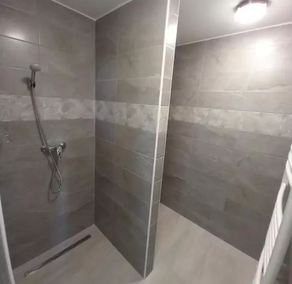 Retkeilymaja Márianosztrai Zarándokszálláshely