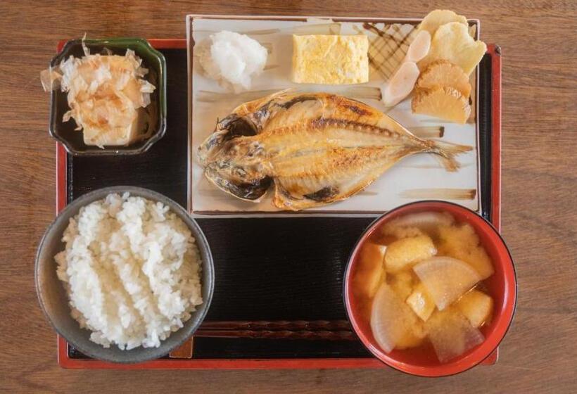 הוסטל ゲストハウス麓〼 Rokumasu