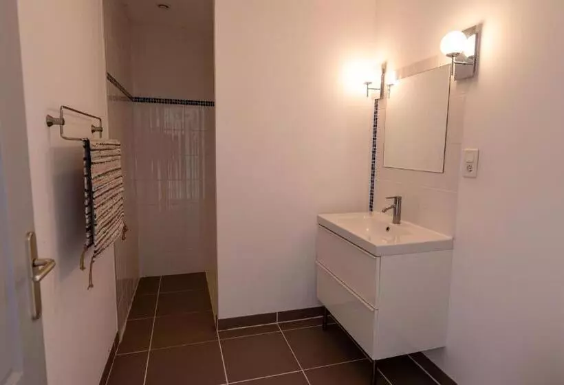 ベッドアンドブレックファースト Chez Phil