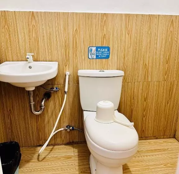 ベッドアンドブレックファースト Close To The Airport, City Center, Accessible   Amancio S New Extension