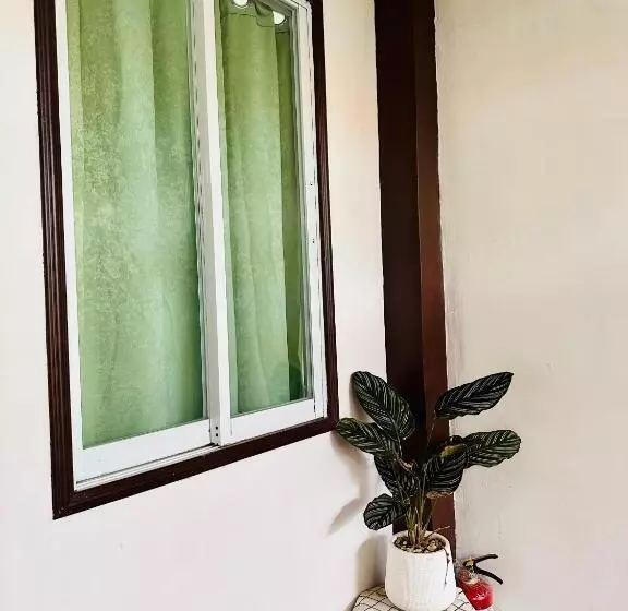 ベッドアンドブレックファースト Close To The Airport, City Center, Accessible   Amancio S New Extension