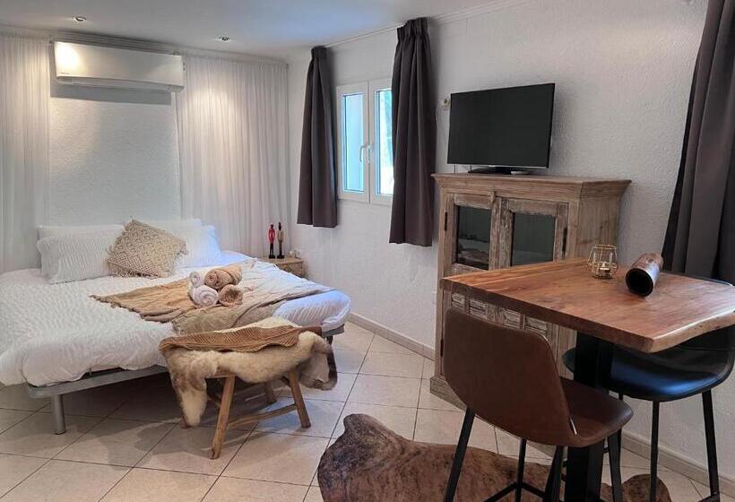 هتل Boutique Casa Lapicida