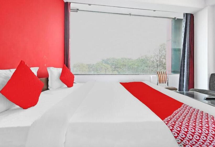 Flagship Hotel Crush On