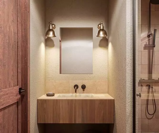 Hillview Hotel Grandvoir