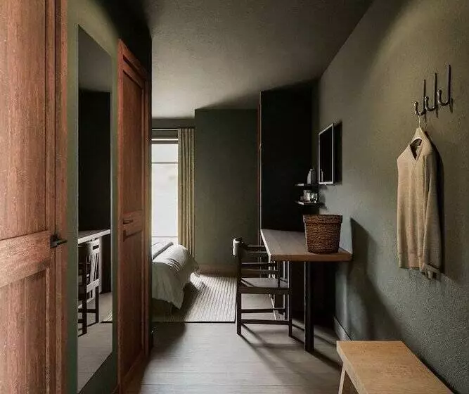 Hillview Hotel Grandvoir