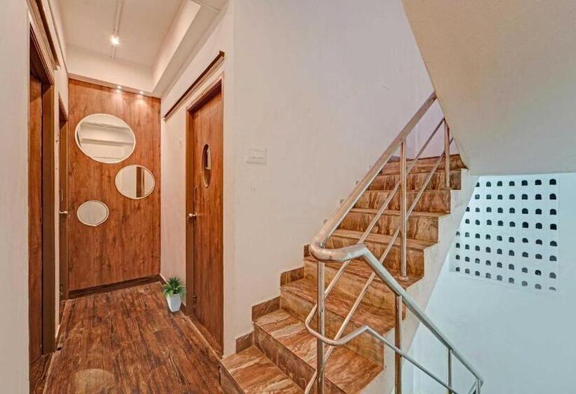 فندق Oyo 81287 Empire Inn