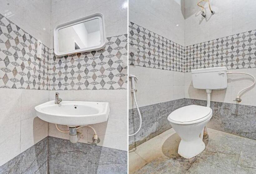 ホテル Oyo Flagship Jr Residency