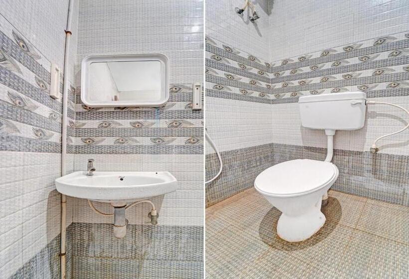 ホテル Oyo Flagship Jr Residency