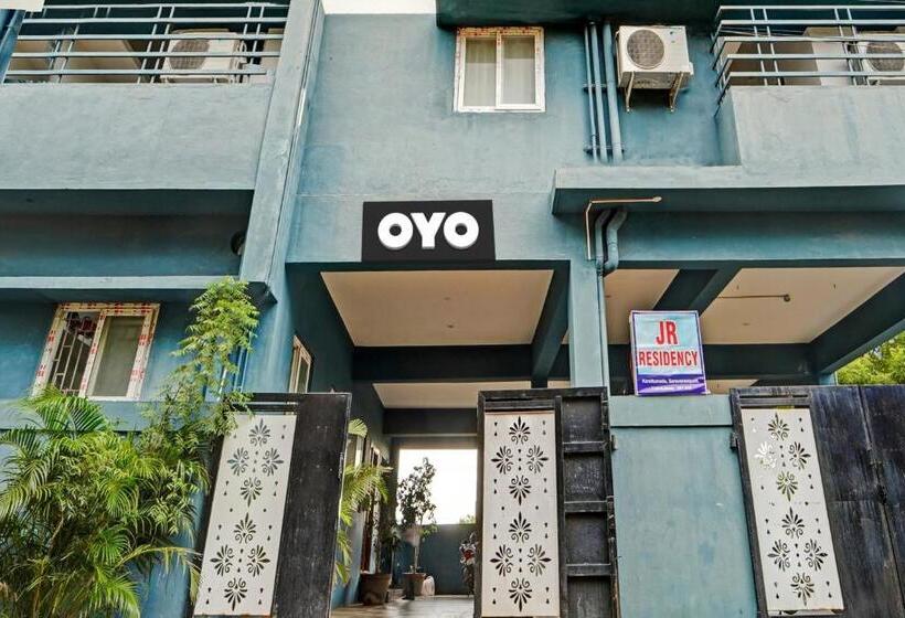 ホテル Oyo Flagship Jr Residency