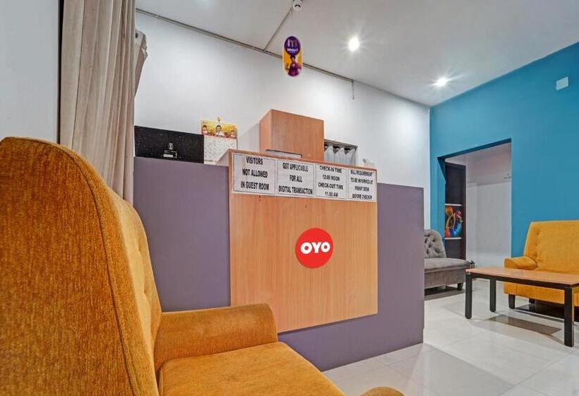 ホテル Oyo Flagship Jr Residency