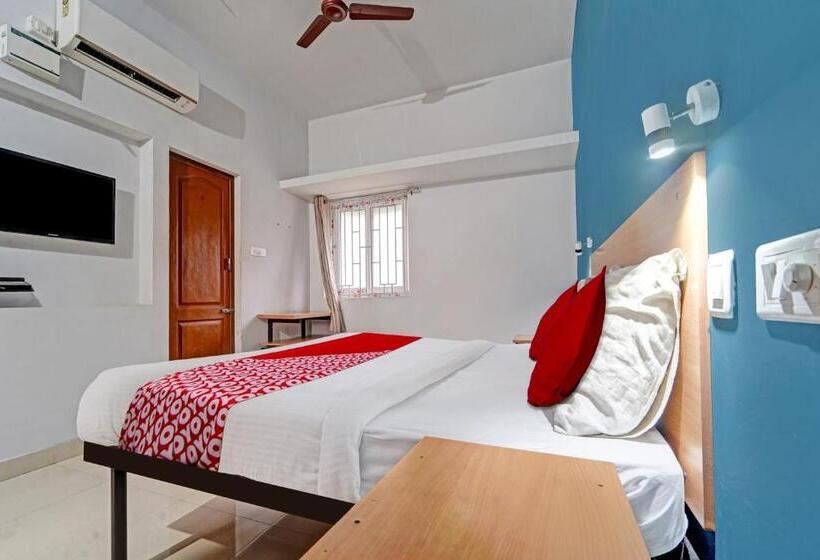 ホテル Oyo Flagship Jr Residency