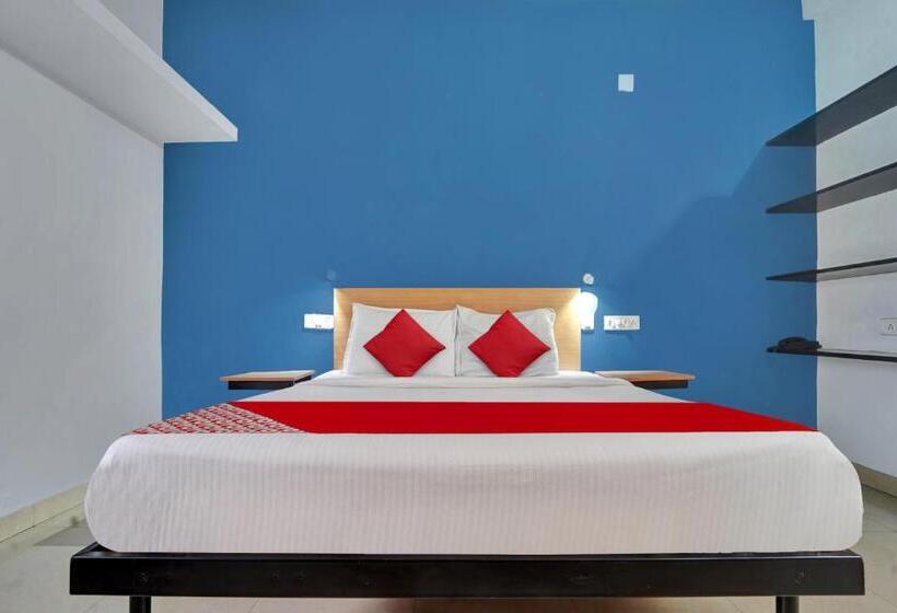 ホテル Oyo Flagship Jr Residency