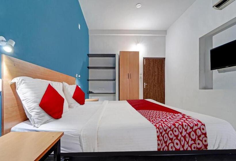 ホテル Oyo Flagship Jr Residency