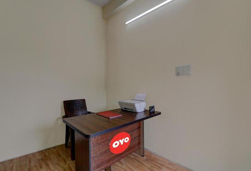 هتل Oyo Flagship Prachi Guest House