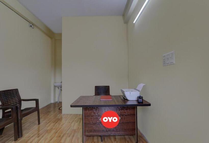 هتل Oyo Flagship Prachi Guest House