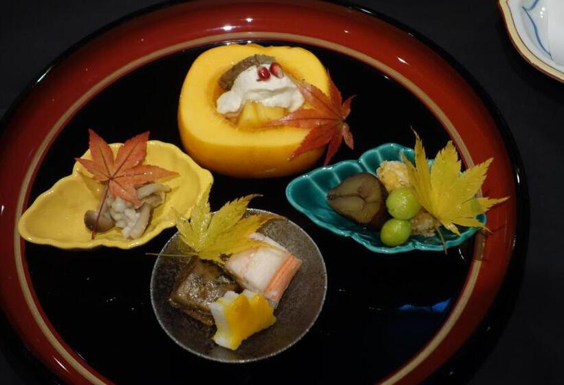 호텔 Tonamino Shogawaso Ichimantei