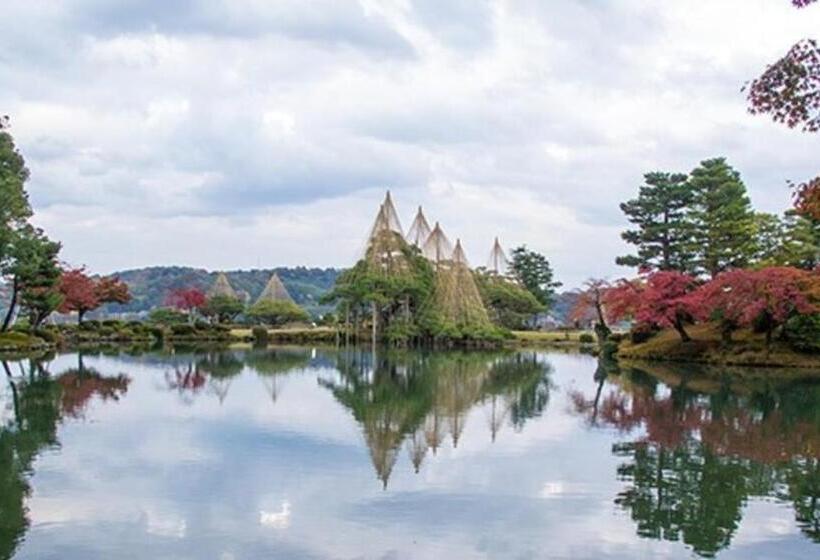 호텔 Tonamino Shogawaso Ichimantei