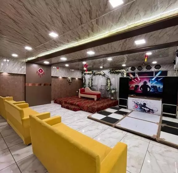 هتل Vaani Continental