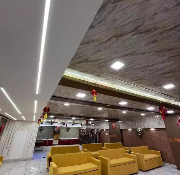 هتل Vaani Continental