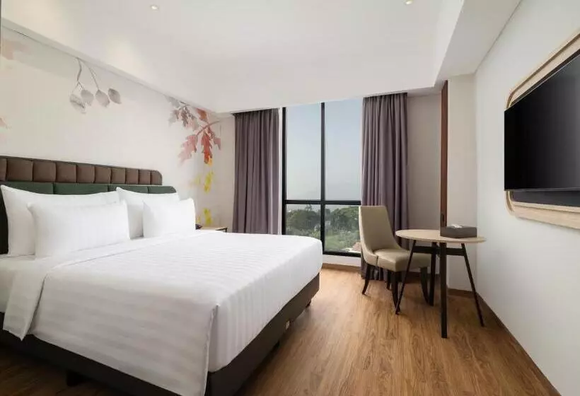 Luminor Hotel Padjadjaran Bogor By Wh