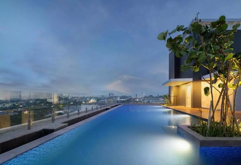 Luminor Hotel Padjadjaran Bogor By Wh