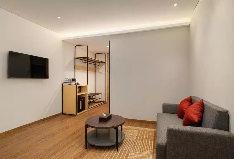 Luminor Hotel Padjadjaran Bogor By Wh