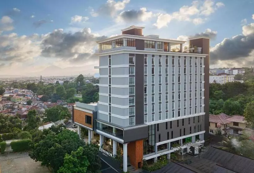 Luminor Hotel Padjadjaran Bogor By Wh