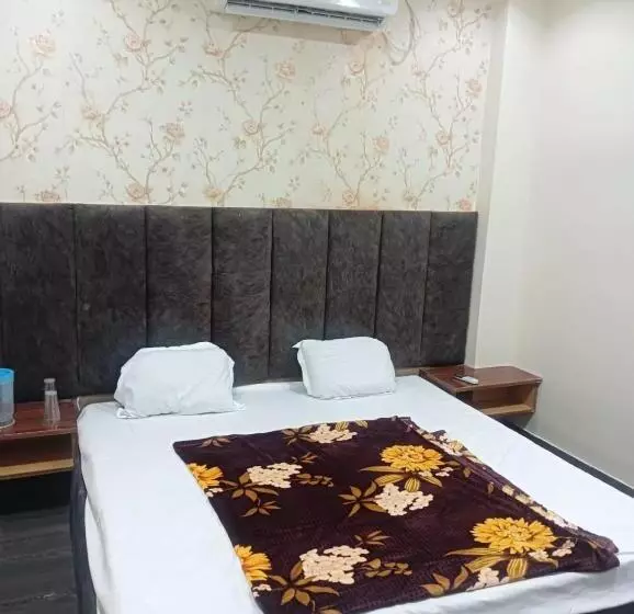 Oyo Hotel Orvin In