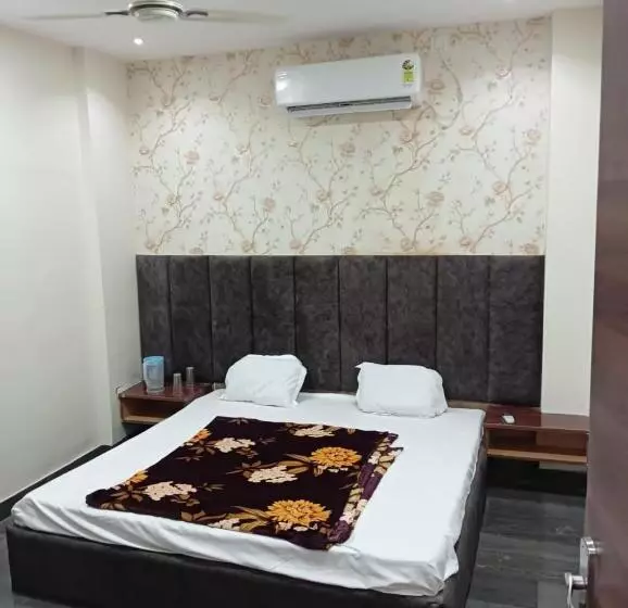 Oyo Hotel Orvin In