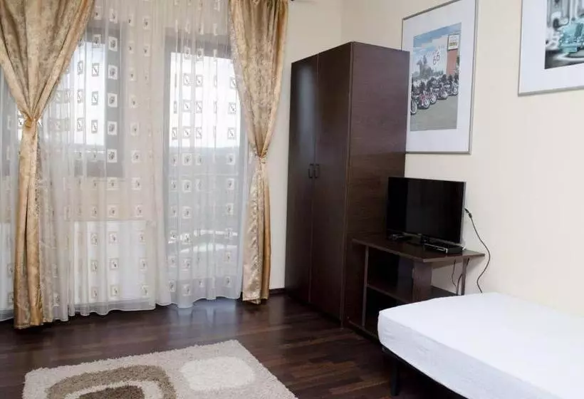 ペンション Casa Tudor