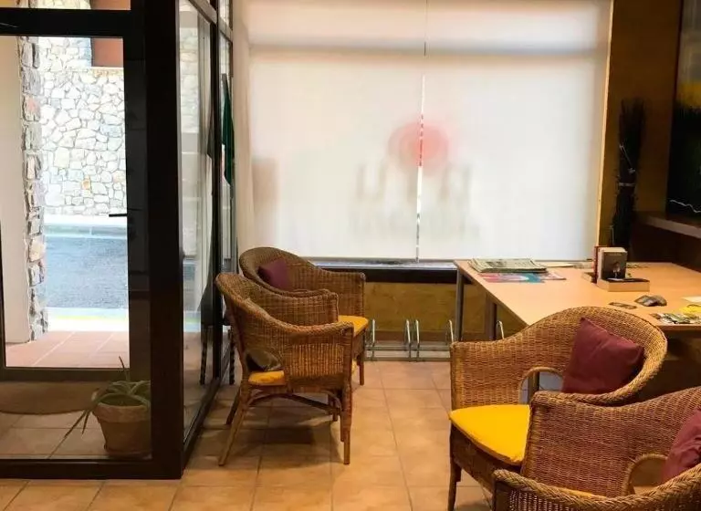 Retkeilymaja Habitaciones Compartidas Bagà