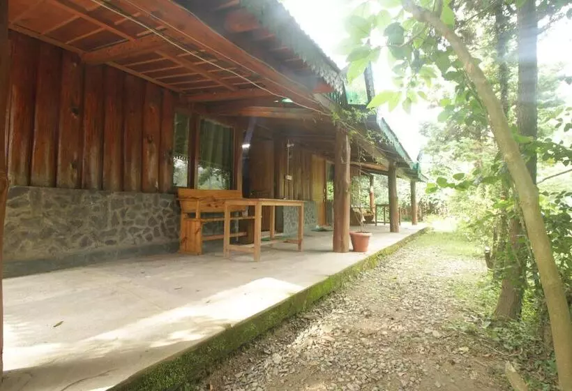 ホテル Birders Den Eco Resort