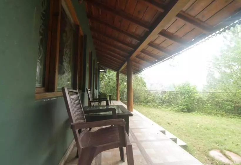 ホテル Birders Den Eco Resort