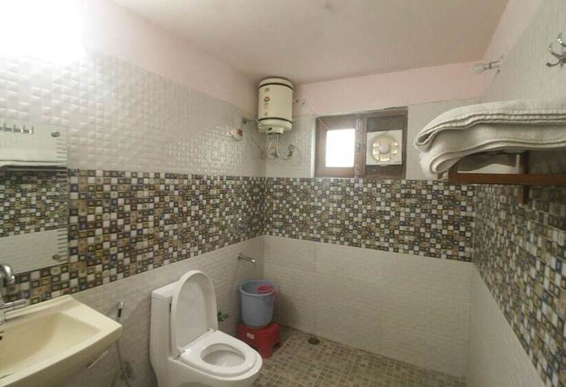 בית מלון כפרי Birders Den Eco Resort