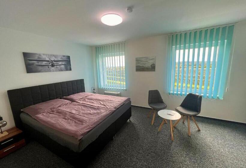 فندق Cavok Letiště Příbram