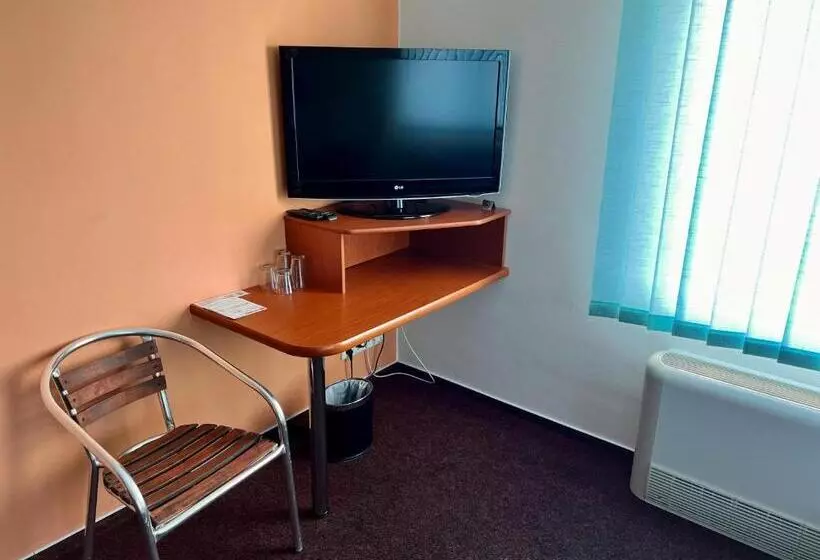 Hotelli Cavok Letiště Příbram