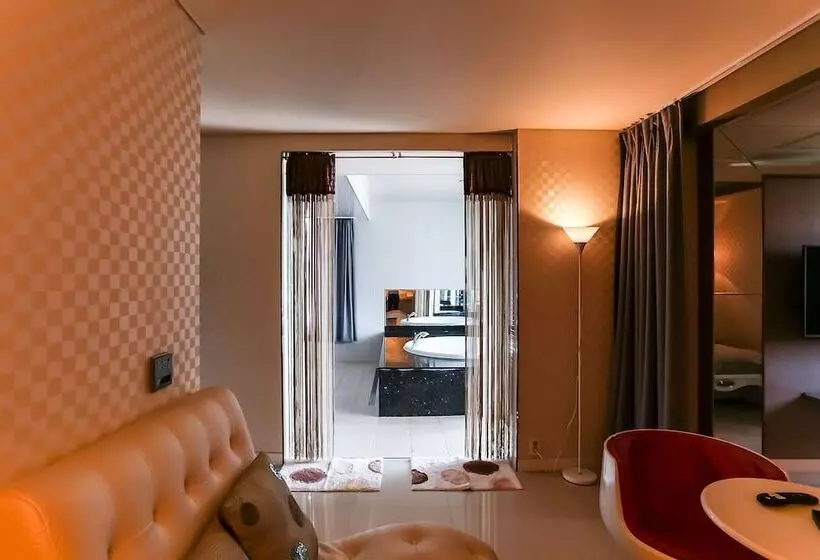 ホテル Donghae Very Six