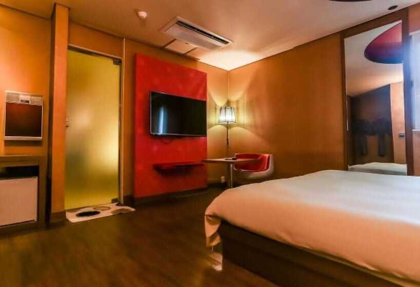 Hotel Donghae Very Six