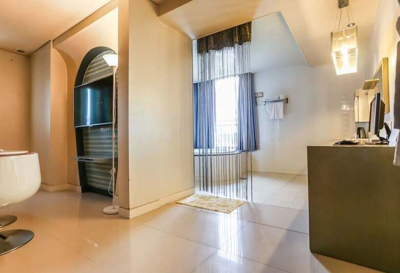 Hotel Donghae Very Six