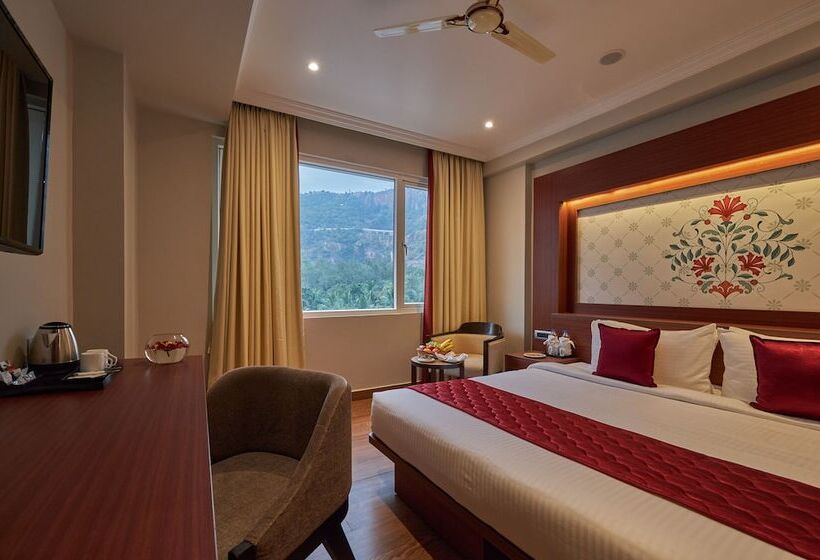 هتل Golden Tulip Tirupati