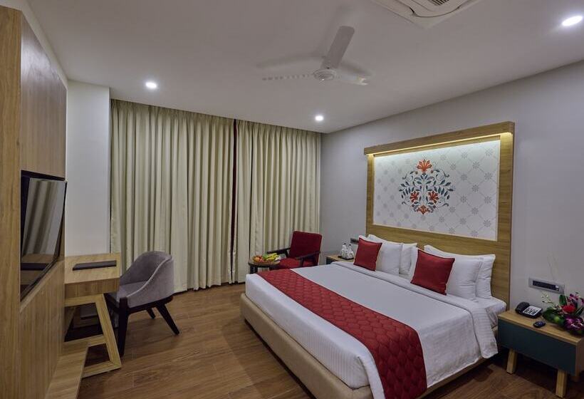 هتل Golden Tulip Tirupati