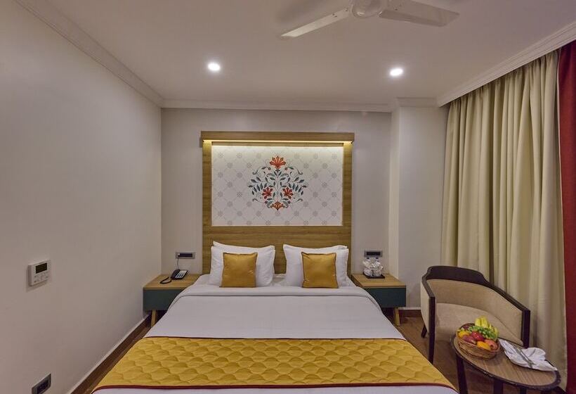 هتل Golden Tulip Tirupati