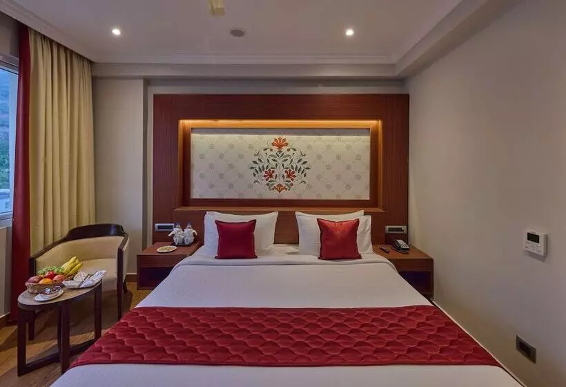 Hotelli Golden Tulip Tirupati