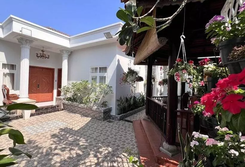 هتل Hoang Mai