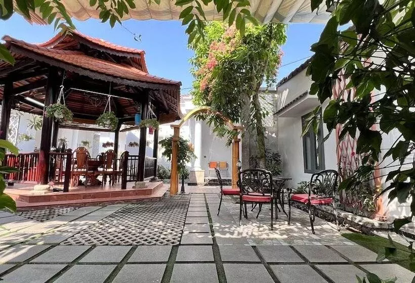 هتل Hoang Mai